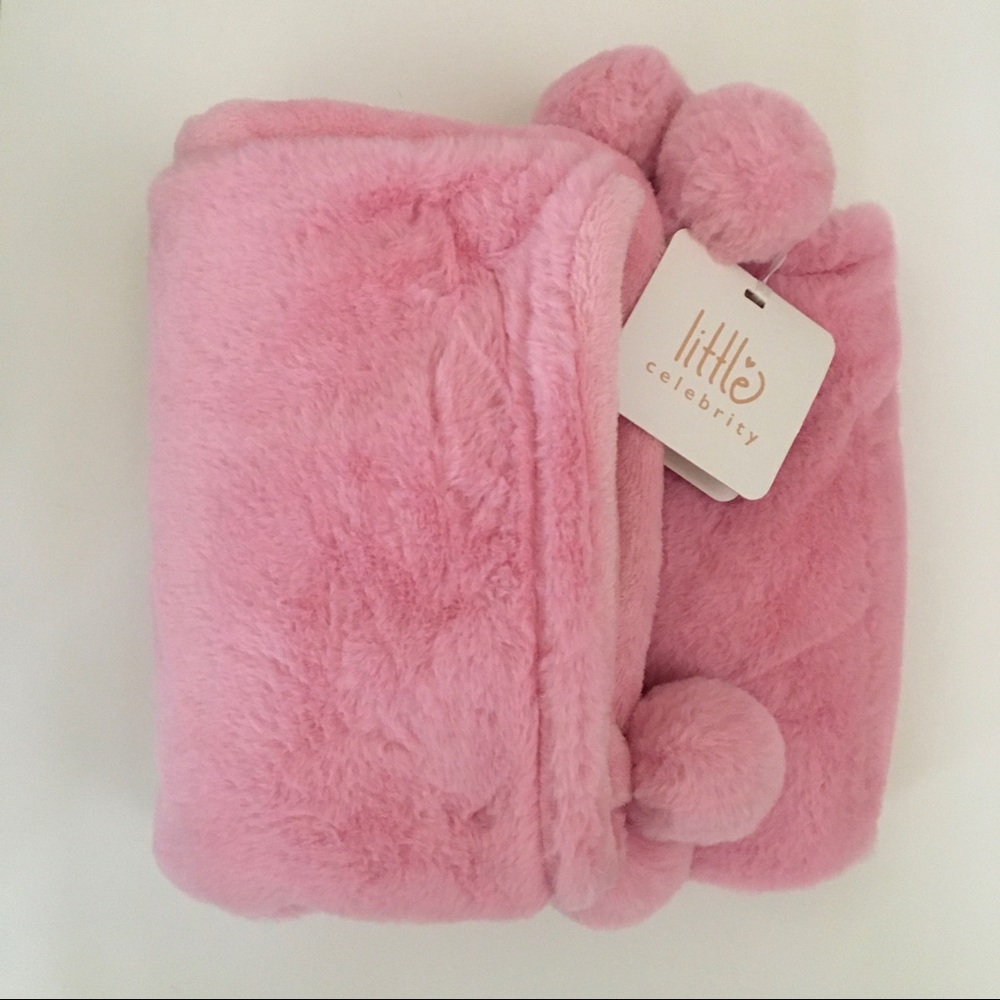 NEW Baby Blanket Pink Corner Tassel Pompoms